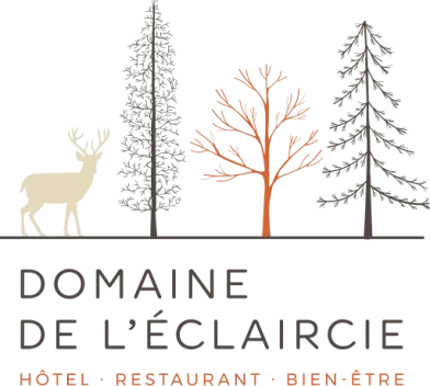 Logo du Domaine de l'Éclaircie avec un cerf, trois arbres stylisés et les mentions "hôtel", "restaurant" et "bien-être"